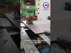 Panjang 4m Pre Galvanized Steel Safety Diamond Grip Stair Tread