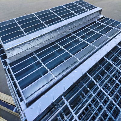 Serrated Bar Hot Dip Galvanized Q235B Grating Stair Treads