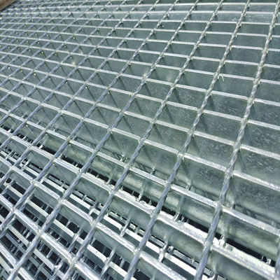 Hot Dipped Galvanized Metal Floor Grilles , Drainage Tree Cover Steel Mesh Grating