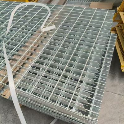 Industrial Steel Grating Customizable and Versatile for Various Applications (Variant 2)