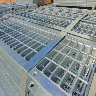 Panel Rangka Baja Kelas Industri Desain Interlocking Untuk Ventilasi Drainase