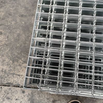 7mm Wire Pitch Anti Slippery Grating Untuk Industri Minyak dan Gas