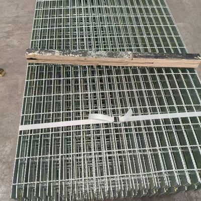 Sebuah grating baja yang kuat dan tahan lama dengan ketahanan api dan ketahanan geser yang efektif