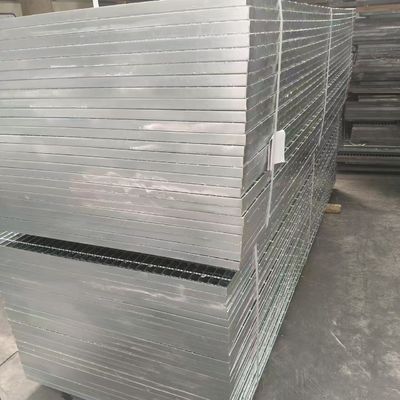 Rangkaian baja industri bergerigi tahan korosi dengan fitur ventilasi