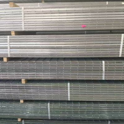 Industri Steel Grating tahan lama dan solusi untuk aplikasi industri