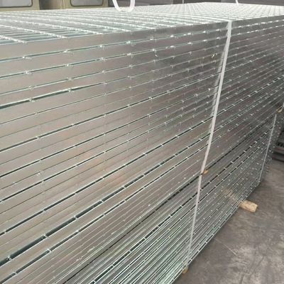 Dengan sifat angin dan anti slip, strukturnya stabil dan dapat disesuaikan ukuran perak baja grid