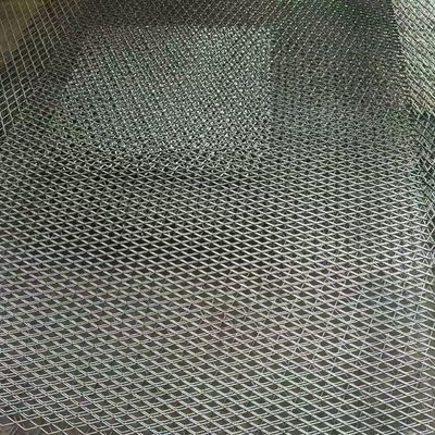 Q235 Pelat permukaan logam baja yang diperluas Ketahanan korosi yang kuat