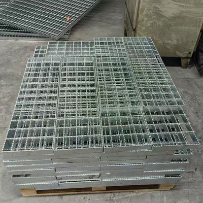 Hot Dip Galvanized Industrial Grating 30x30mm Dilas