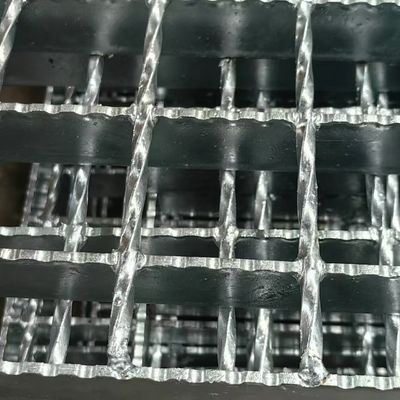 30mm Flat Bar Welding Steel Decking Grating Permukaan Cerah Modern