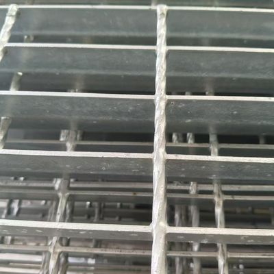 Kisi Baja Industri untuk Penutup Saluran Drainase dengan Opsi Pitch Batang Bantalan Tinggi