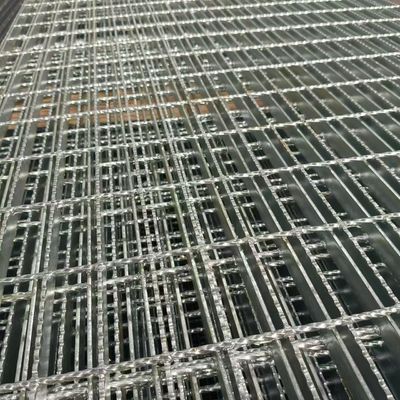 Gelap Baja Berlapis Serbuk: Lurus, Menarik, dan awet