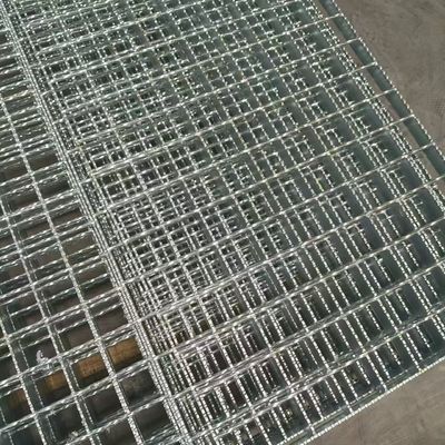 Twist Steel Transverse Bar Industrial Steel Grating untuk Keamanan Industri