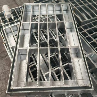 Laser Cutting Heterosexual Steel Grating Berbagai Bentuk Bending Penampilan Logam Bahan Bangunan Produk