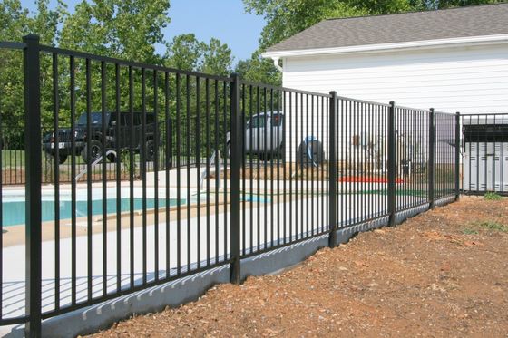 Silver Zinc Plated Heavy Duty Galvanized Chain Link Fence untuk berbagai persyaratan ketinggian
