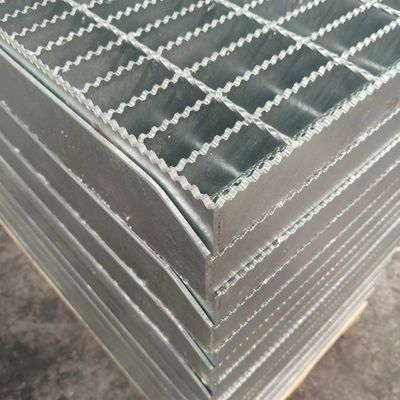 Permukaan halus baja industri Grating lantai galvanis Decking stainless