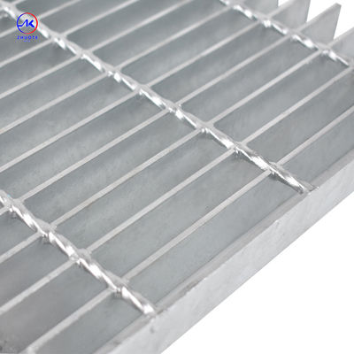 Industrial Steel Grating 30mm Bearing Bar Spacing 1000x1000mm Cerah Di Permukaan Untuk Aplikasi Tugas Berat