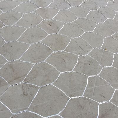 Kawat Gabion Dibuat dengan Lubang yang Terdistribusi Merata untuk Menjaga Integritas Struktural dan Mendukung Adaptabilitas Multi-Fungsi