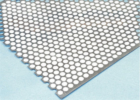 Grade 5052 H32 Aluminium Plat Perforated Clear Anodized Untuk Konstruksi