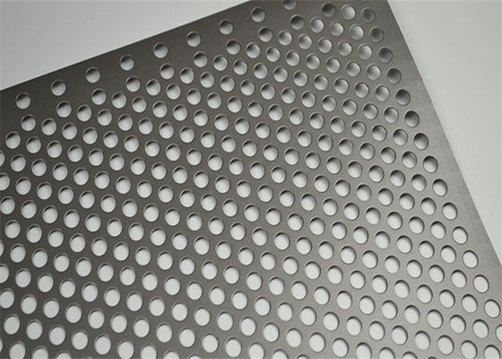 3mm Ketebalan Stainless Steel Proses Poles Panel Berlubang 9.5mm Terhuyung